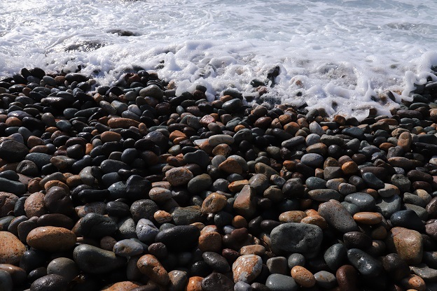 海岸の石
