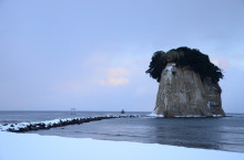 金沢でデザインを考える　クリエイティブディレクター加茂谷慎治のアメブロ-軍艦島、冬空に美しく堂々と