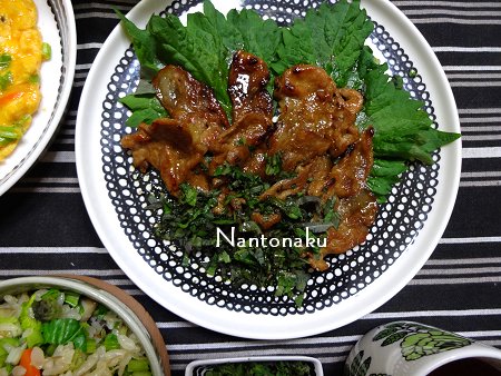 NANTONAKU　５－２６　たまに食事に使いたく成る　ダイソーてぬぐい　3