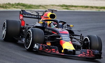 Daniel-Ricciardo-Red-Bull-Barcelona-F1-Test-2018-Tag-1-fotoshowBig-51164f0f-1148572.jpg