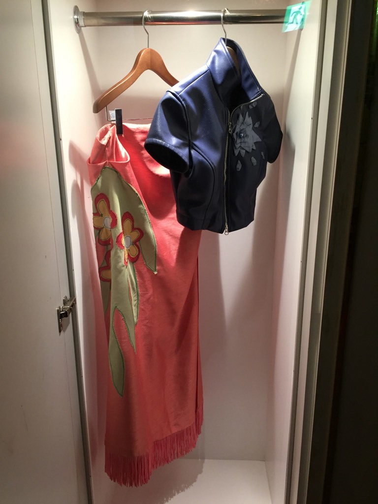 東京ワンピースタワー　ロビン　衣装